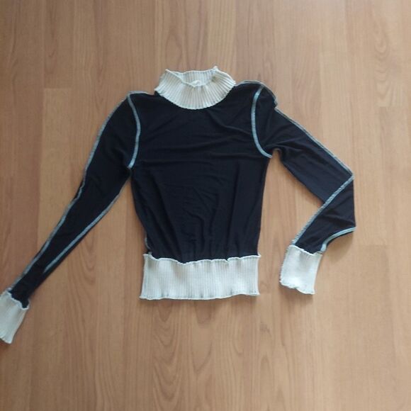 Gilded Intent Black/Beige Mesh Top With Knit Trimocl Neck (Estimated) Sz XS - Picture 1 of 10